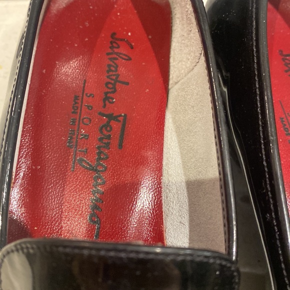 Salvatore Ferragamo Black Patent Leather Flats 6.5 - Picture 3 of 9
